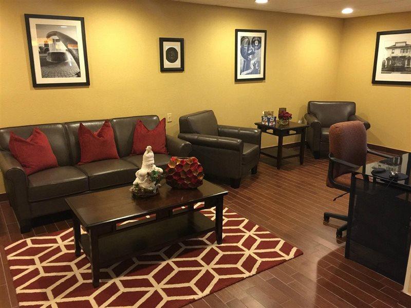 Baymont By Wyndham Southfield/Detroit Otel Dış mekan fotoğraf