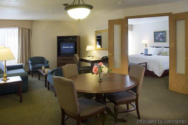 Baymont By Wyndham Southfield/Detroit Otel Oda fotoğraf