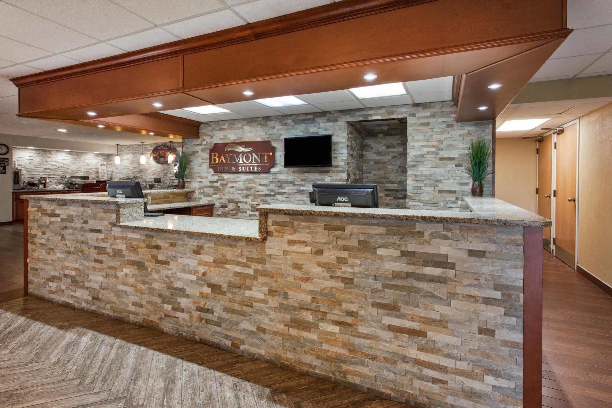 Baymont By Wyndham Southfield/Detroit Otel Dış mekan fotoğraf